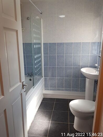 4 Bedroom Semi-Detached House To Rent In Outram Road, Oxford, OX4