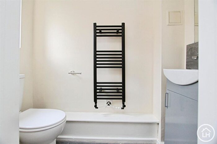 2 Bedroom End Of Terrace House To Rent In Limehouse Court, Sittingbourne, ME10
