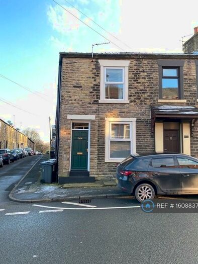 1 Bedroom End Of Terrace House To Rent In Greenacres Road, Oldham, OL4