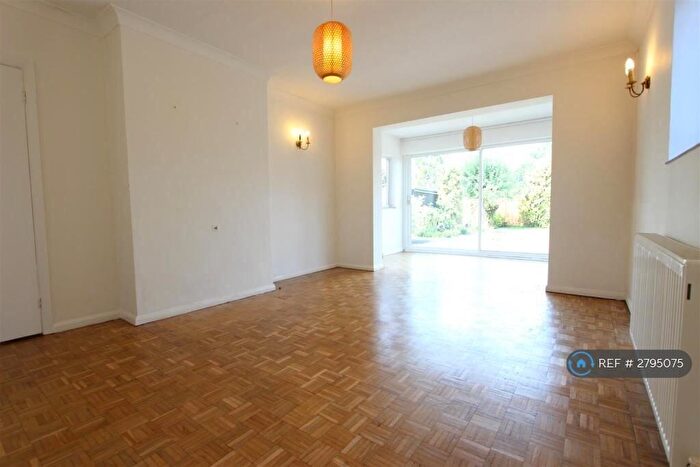 2 Bedroom Maisonette To Rent In Ickenham Road, Ruislip, HA4