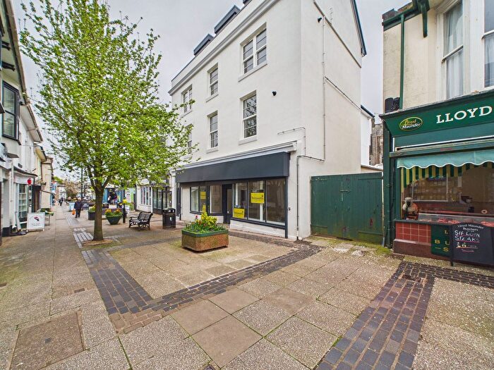 2 Bedroom Flat For Sale In Fore Street, St. Marychurch, Torquay, TQ1