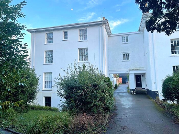 2 Bedroom Flat For Sale In Heavitree Park, Heavitree, Exeter, EX1