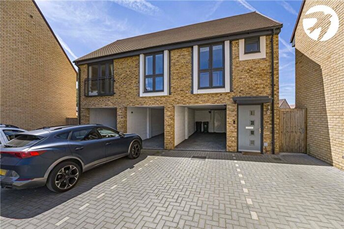 2 Bedroom Detached House For Sale In Castle Hill Drive, Ebbsfleet Valley, Swanscombe, Kent, DA10