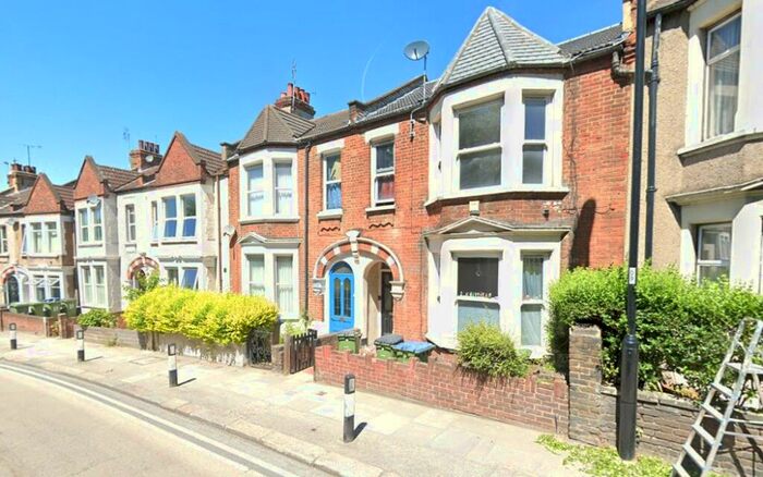 5 Bedroom Terraced House To Rent In Hillreach, London, SE18