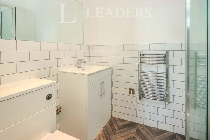 4 Bedroom Flat To Rent In Rockingham Lane, Sheffield, South Yorkshire, S1
