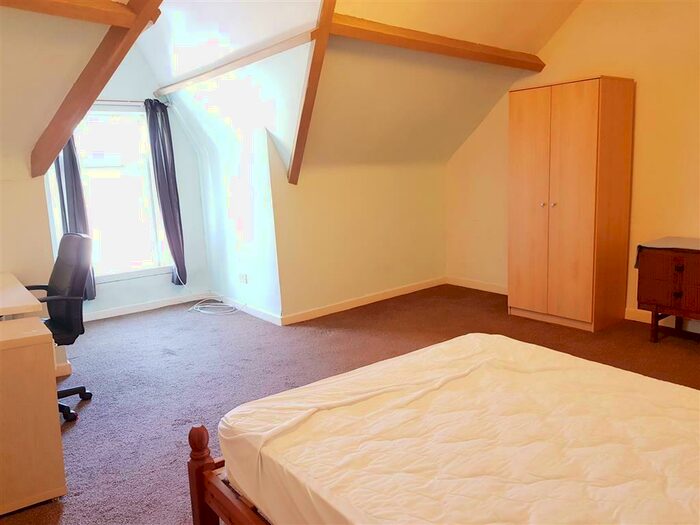 2 Bedroom Flat To Rent In The Grove, Uplands, Swansea, SA2