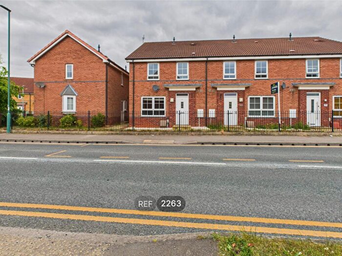 2 Bedroom Terraced House To Rent In Runnymede Lane, Kingswood, HU7