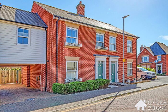 3 Bedroom Semi-Detached House For Sale In Summers Park, Lawford, CO11