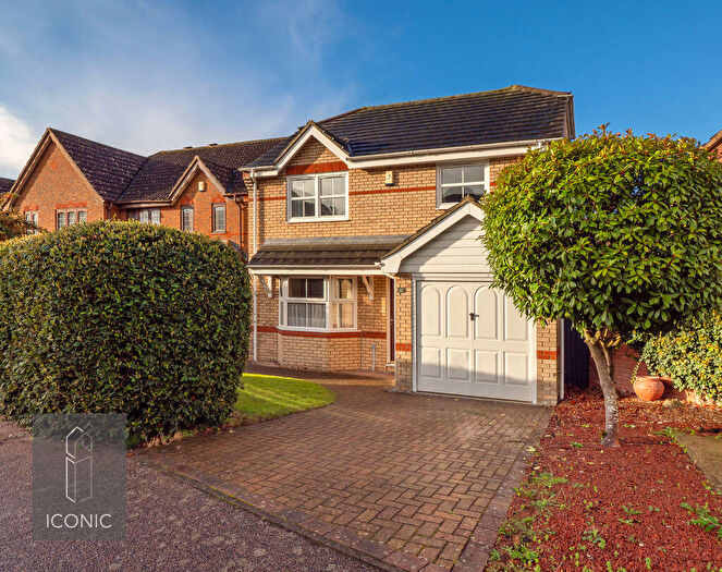 4 Bedroom Detached House For Sale In Thistledown Road, Horsford, Norwich, NR10
