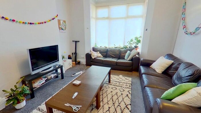 5 Bedroom Terraced House To Rent In Granby Road, Headingley, Leeds, West Yorkshire, LS6