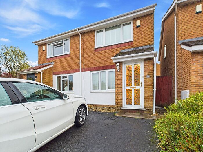 2 Bedroom Semi Detached House For Sale In Pentrechwyth, Swansea, SA1
