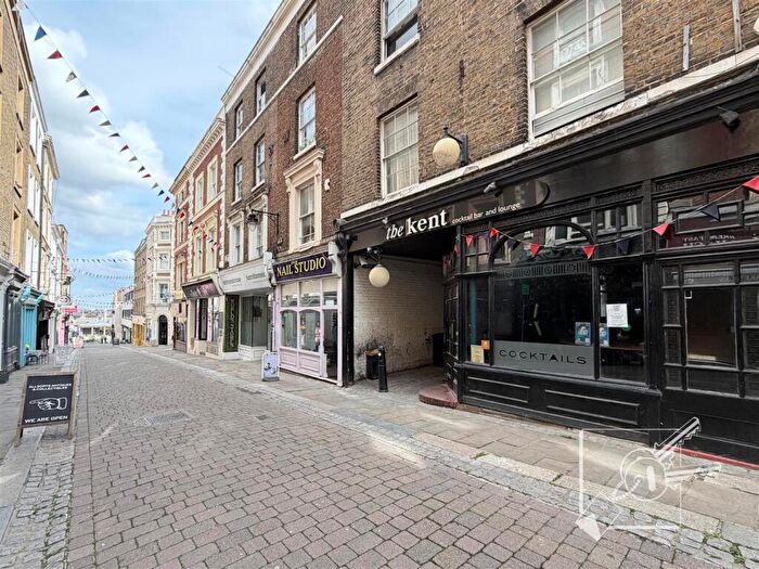 Studio To Rent In High Street, Gravesend, DA11