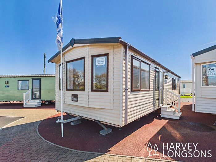 3 Bedroom Park Home For Sale In Links Road, Amble, Morpeth, NE65