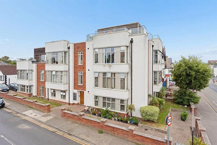 2 Bedroom Apartment For Sale In Fitzroy Road, Tankerton, Whitstable, CT5