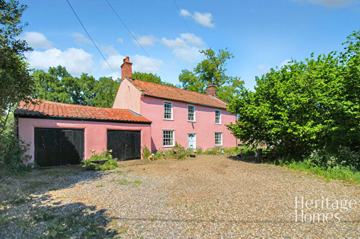 5 Bedroom Detached House For Sale In The Old Crown, The Street, Ovington, Thetford, Norfolk, IP25