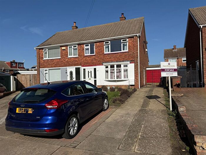 3 Bedroom Semi Detached House For Sale In Wetherby Close, Ipswich, IP1