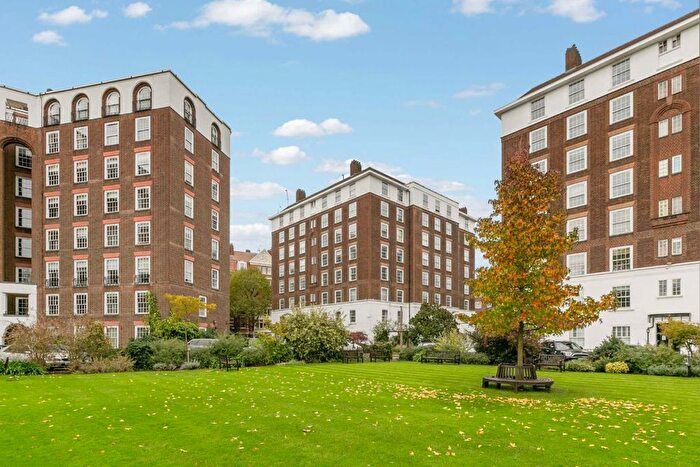 4 Bedroom Flat To Rent In Fitzjames Avenue, West Kensington, W14