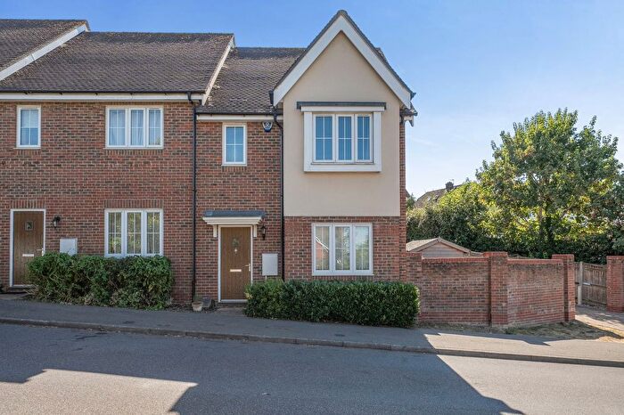 2 Bedroom End Of Terrace House For Sale In Taylor Close, Tonbridge, TN9
