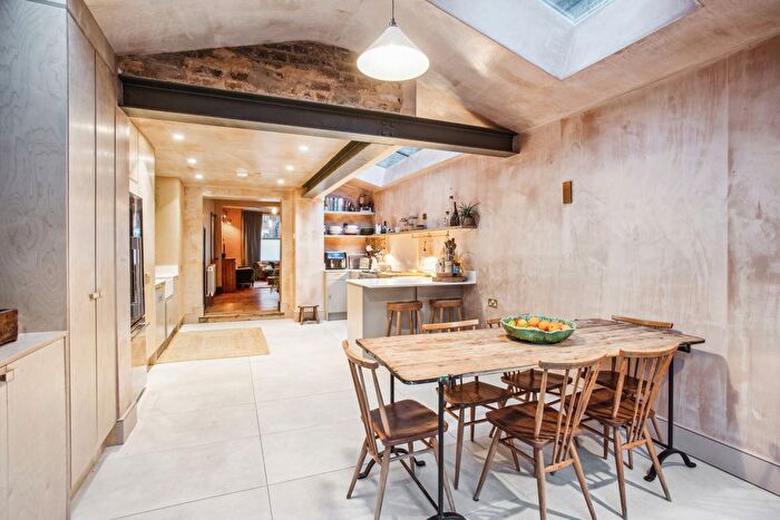 4 Bedroom Terraced House To Rent In Belgrave Road, Hoe Street, E17