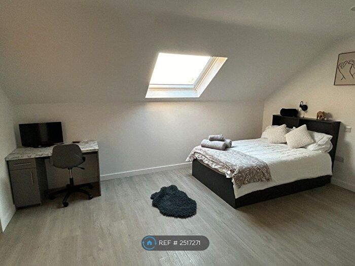 Studio To Rent In Humphrey Road, Manchester, M16