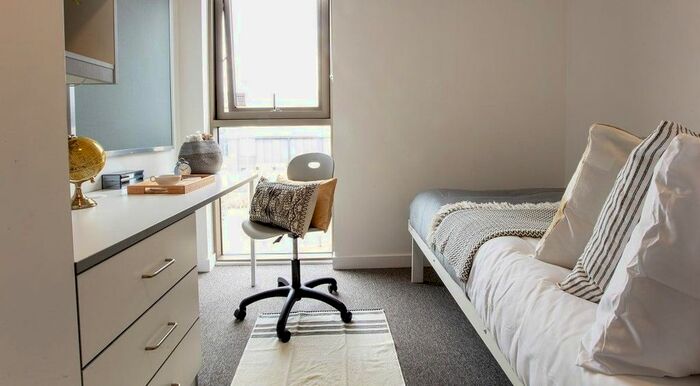 1 Bedroom Flat To Rent In East Sands, St. Andrews, KY16