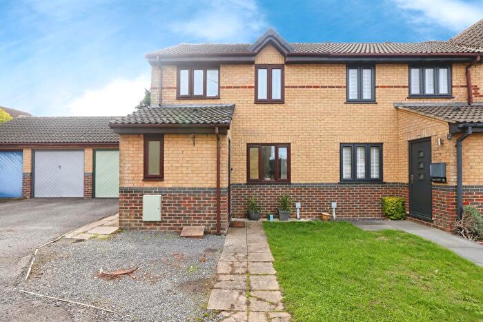 3 Bedroom End Of Terrace House For Sale In St. Ursulas Close, Bishopdown, Salisbury, SP1