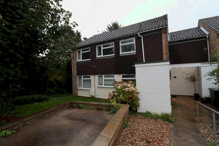 2 Bedroom Maisonette To Rent In Fabians Close, Coggeshall, Colchester, CO6
