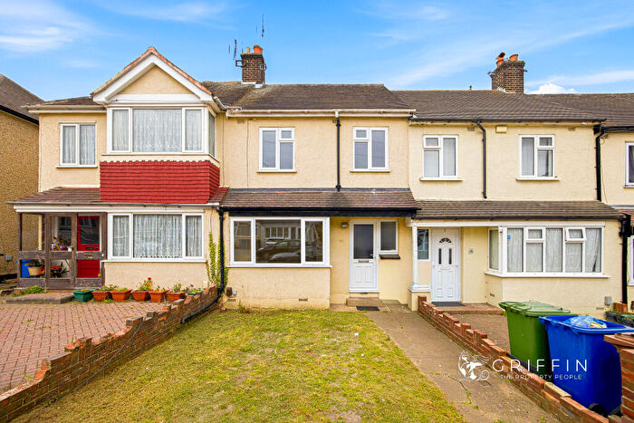3 Bedroom Terraced House For Sale In Moore Avenue, South Stifford, Grays, RM20