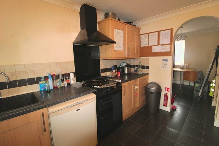 1 Bedroom End Of Terrace House To Rent In Cheviots, Hemel Hempstead, Hertfordshire HP2