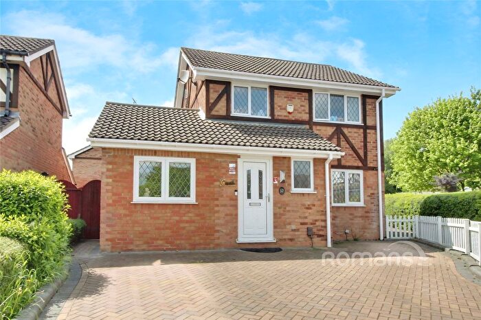 4 Bedroom Detached House For Sale In Skelmerdale Way, Earley, Reading, RG6