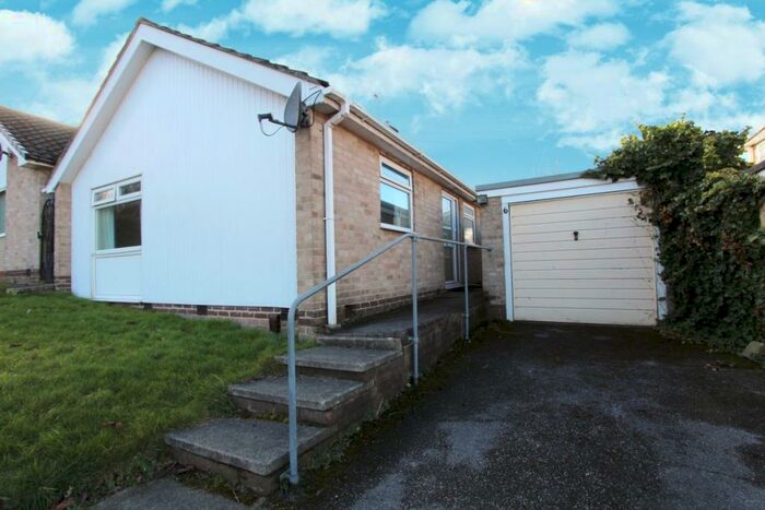 2 Bedroom Detached Bungalow To Rent In Hawkhurst Drive, Wollaton, Nottingham, NG8