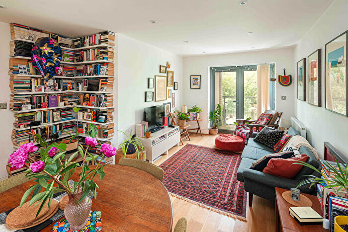 2 Bedroom Apartment To Rent In Denmark Hill, London, SE5