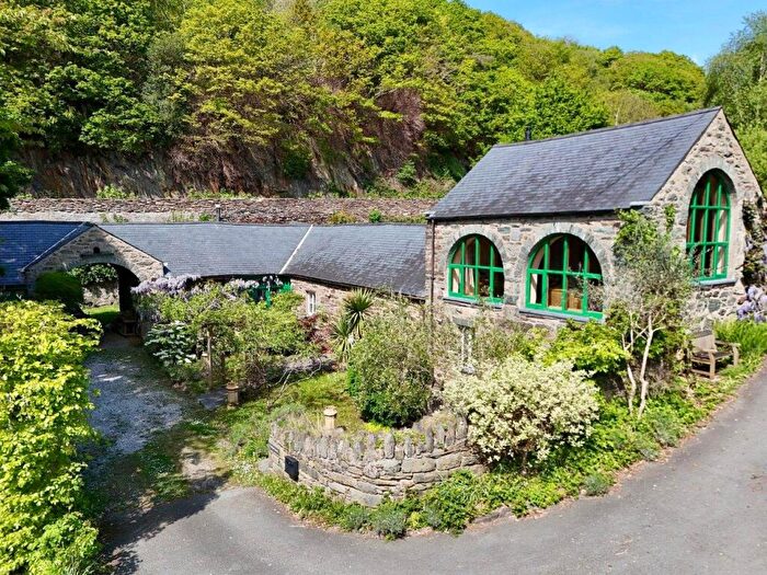 5 Bedroom Detached House For Sale In Yr Hen Feudy, Glandwr, Barmouth, LL42