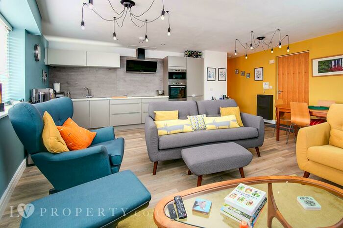 1 Bedroom Apartment To Rent In Islington Gates, Birmingham City Centre, B3