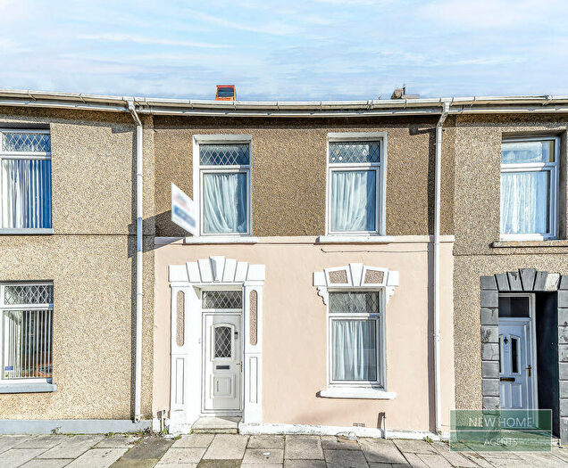 3 Bedroom Terraced House For Sale In Bryn Road Llanelli, SA15