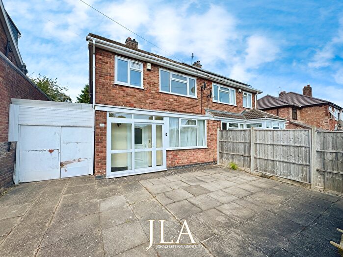 3 Bedroom Semi-Detached House To Rent In Avebury Avenue, Leicester, LE4