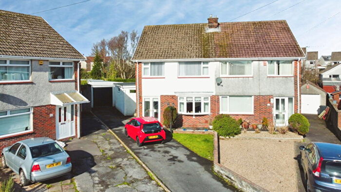 3 Bedroom Semi Detached House For Sale In Wellfield Close, Gorseinon, Swansea, SA4