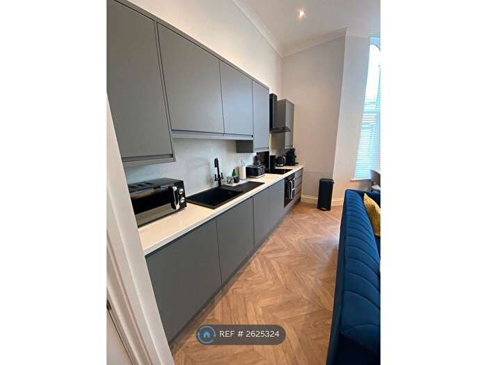 2 Bedroom Flat To Rent In The Salisbury, Scarborough, YO11