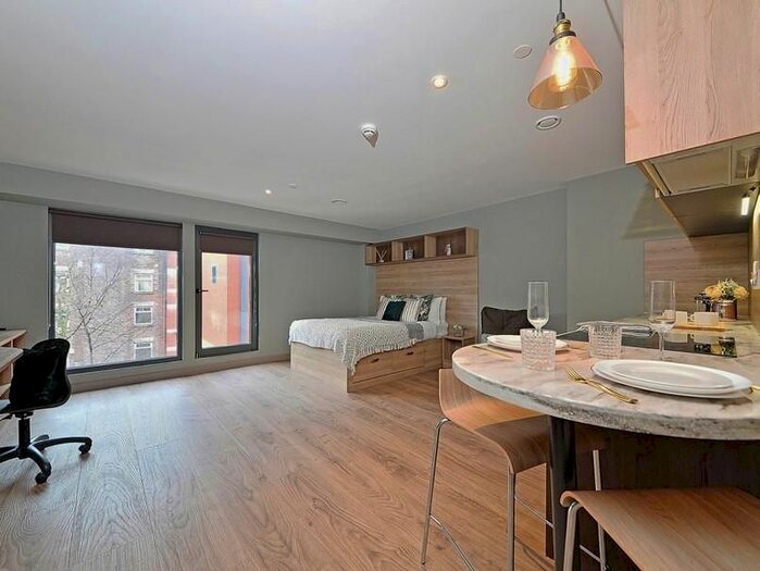 1 Bedroom Flat To Rent In Fontenoy Street, City Centre, Liverpool L3