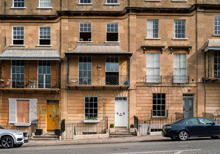 1 Bedroom Apartment For Sale In Raby Place, Bath, BA2