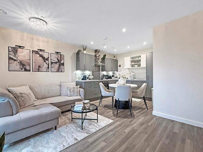 1 Bedroom Apartment For Sale In Morton Peto Road, Bishop's Stortford, CM23