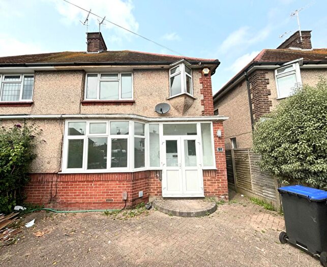 3 Bedroom Semi-Detached House To Rent In Sheridan Road, BN14