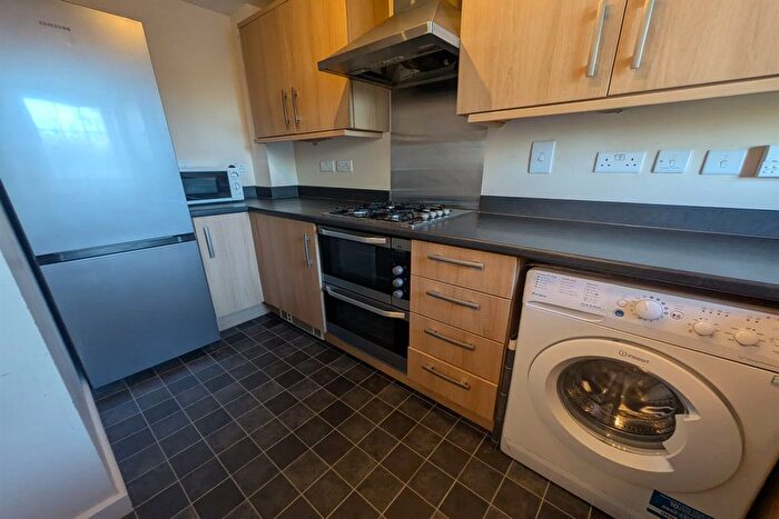 3 Bedroom Mews To Rent In Cartwright Way, Beeston, NG9