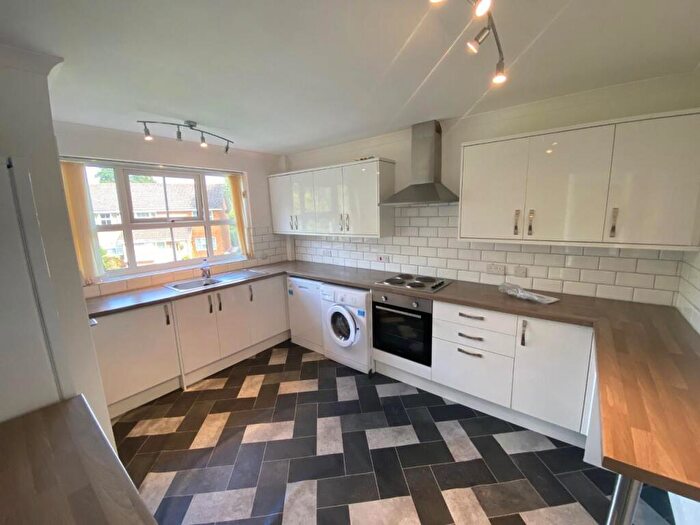2 Bedroom Apartment To Rent In St. Lawrence Close, Knowle, Solihull, B93
