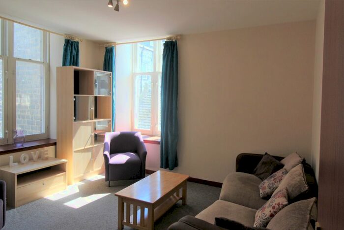 1 Bedroom Flat To Rent In Exchange Street, City Centre, Aberdeen, AB11