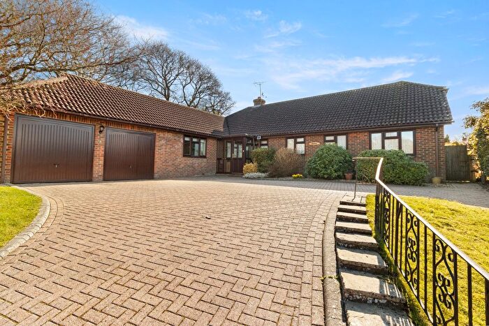 4 Bedroom Bungalow For Sale In The Coppice, Battle, TN33
