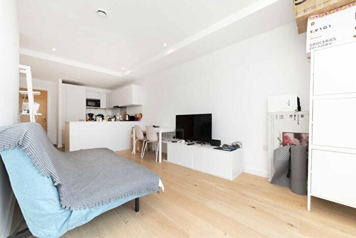 1 Bedroom Flat For Sale In Emerson Court, Rodney Street, King's Cross, London, N1