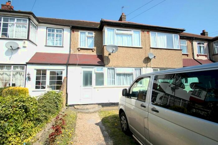 3 Bedroom Terraced House To Rent In Green Lane, New Malden, KT3