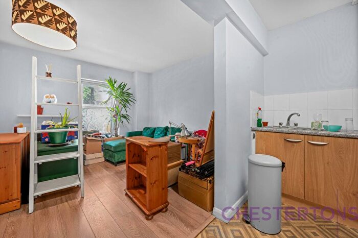 1 Bedroom Flat To Rent In Lower Road, South Bermondsey, SE16
