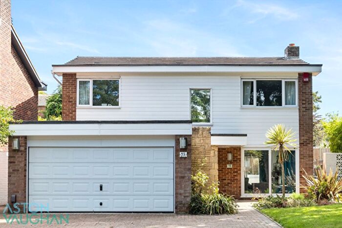 4 Bedroom Detached House For Sale In South Woodlands, Brighton, BN1